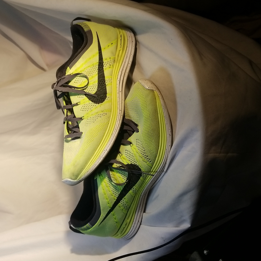NIKE RUNNER
